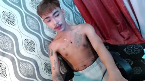 Snapshot of asian_kimxxx chatting on December 26, 12:36 am don online show from December 26, 12:36 am