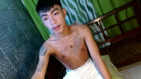 Snapshot of asian_kimxxx chatting on January 11, 12:33 am don online show from January 11, 12:33 am