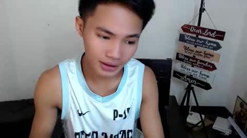 asian_lover05 online show from November 19, 5:24 pm