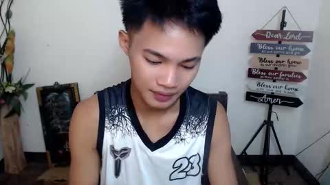 Snapshot of asian_lover05 chatting on October 11, 5:50 pm asian_lover05 online show from October 11, 5:50 pm