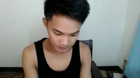 asian_lover05 online show from November 17, 2:42 pm