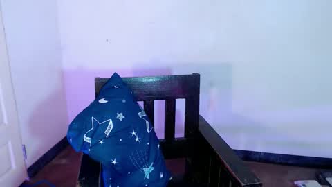 asian_lover05 online show from February 5, 6:04 pm