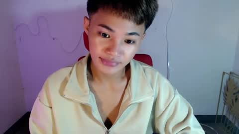 asian_lover05 online show from July 10, 7:26 pm