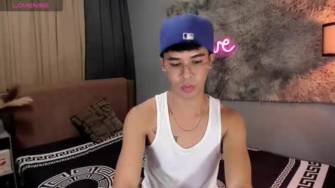 Snapshot of asiancum_peter chatting on October 7, 12:48 am asiancum_peter online show from October 7, 12:48 am