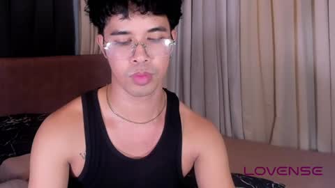 asiancum_peter online show from July 4, 3:31 am