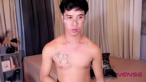 asiancum_peter online show from July 2, 3:16 am