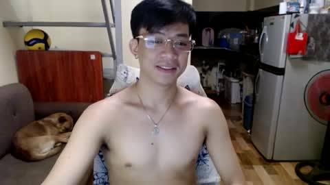Snapshot of asiandreamboyx chatting on February 8, 6:33 am asiandreamboyx online show from February 8, 6:33 am