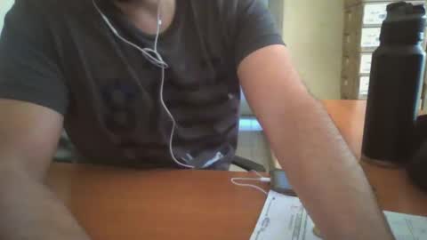 Snapshot of astro_boy_01 chatting on October 20, 9:41 pm astro_boy_01 online show from October 20, 9:41 pm