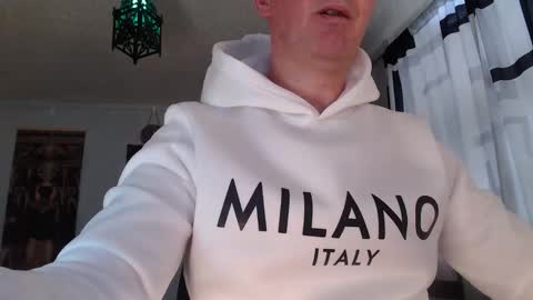 astroguava online show from March 7, 1:31 pm