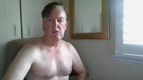 astute008 online show from February 2, 6:56 am