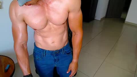 Snapshot of atleticomaduro chatting on January 19, 9:23 pm Antonio online show from January 19, 9:23 pm