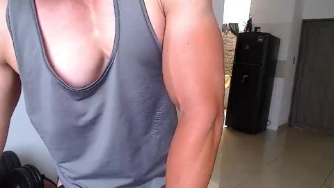 Snapshot of atleticomaduro chatting on October 16, 4:26 pm Antonio online show from October 16, 4:26 pm