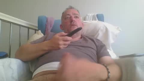 Snapshot of aussiesydguy chatting on September 13, 2:45 am chatbateaussie online show from September 13, 2:45 am
