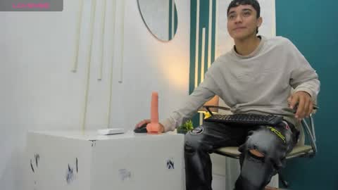 Austin online show from December 22, 11:54 am