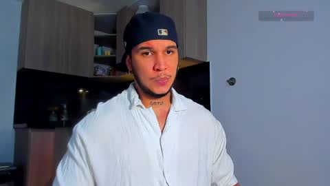 A online show from April 4, 9:23 pm