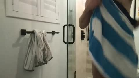 Uncut hunk 28yo online show from December 27, 7:51 am