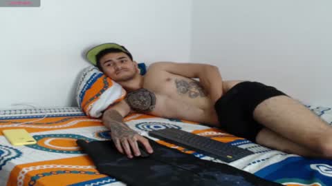 Axel online show from February 6, 2:37 pm