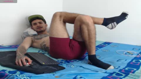 Axel online show from March 8, 7:29 pm