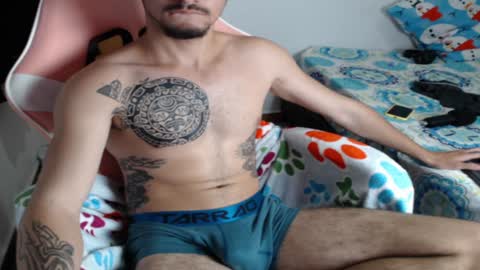 Axel online show from December 22, 4:38 pm