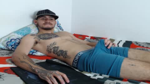 Axel online show from January 24, 4:06 pm