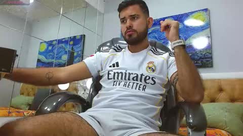 Axel online show from January 12, 3:10 am