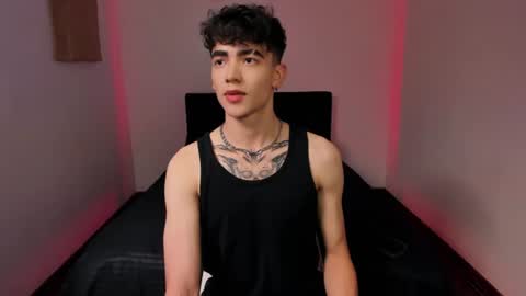 Axel online show from July 5, 11:23 pm
