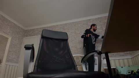 AxelColton online show from December 12, 10:56 am