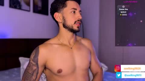 Axel King online show from April 25, 9:34 pm