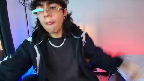 AxellKush online show from March 22, 8:30 am