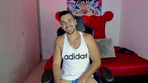 Axel online show from April 10, 11:06 am