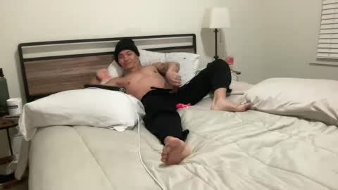 baddiebaddiestrokeoclock online show from January 6, 1:09 am