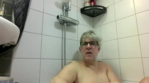 baggelina75 online show from February 22, 4:30 pm