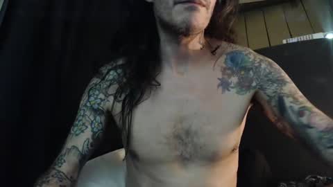 Snapshot of bailey39 chatting on January 5, 1:24 am Bailey online show from January 5, 1:24 am