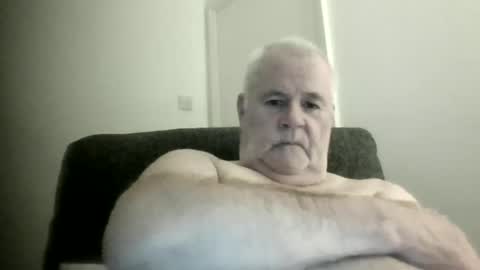 Baker242 online show from January 2, 12:13 am