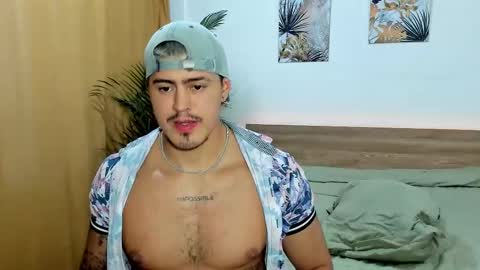 Snapshot of baltazardupont chatting on March 11, 2:32 am Andres - online show from March 11, 2:32 am