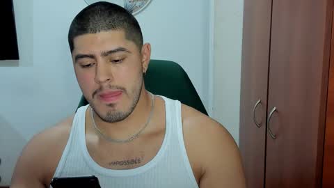 Snapshot of baltazardupont chatting on September 19, 11:32 am Andres - online show from September 19, 11:32 am