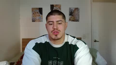 Snapshot of baltazardupont chatting on December 19, 12:34 pm Andres - online show from December 19, 12:34 pm