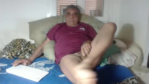 Snapshot of bambino6060 chatting on February 9, 7:05 am bambino6060 online show from February 9, 7:05 am