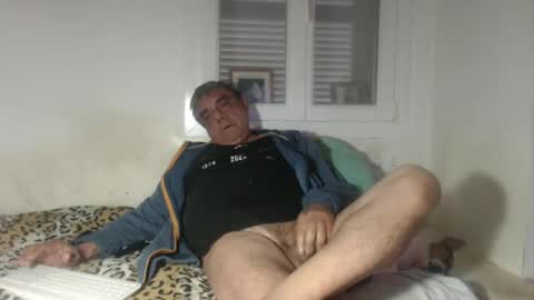 Snapshot of bambino6060 chatting on January 31, 7:07 am bambino6060 online show from January 31, 7:07 am