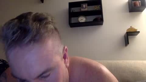 banana5289 online show from March 12, 12:10 am