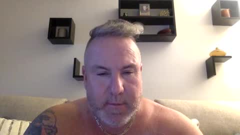 banana5289 online show from December 10, 11:21 pm