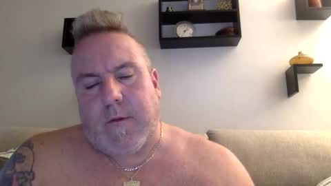 banana5289 online show from March 27, 7:15 pm