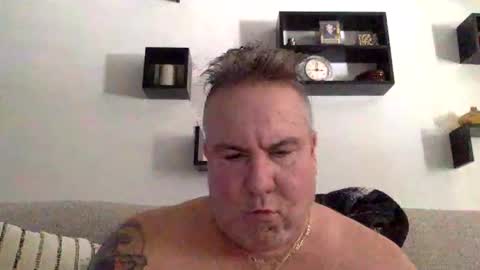 banana5289 online show from February 10, 8:00 pm