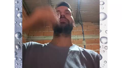 Snapshot of banana_argen_15 chatting on December 27, 1:32 am Ezequiel online show from December 27, 1:32 am