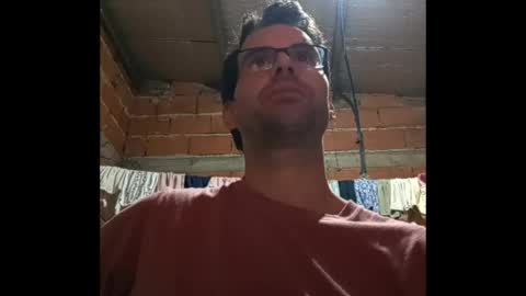 Ezequiel online show from April 8, 2:01 am