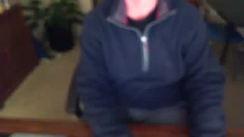 Snapshot of batebro13 chatting on December 22, 2:38 pm BateBro13 online show from December 22, 2:38 pm