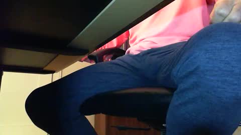 BateBro13 online show from October 25, 3:03 pm