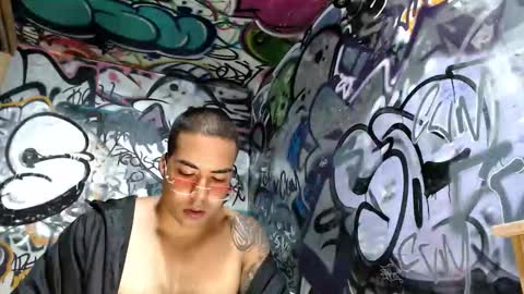 Justin online show from February 6, 12:51 am