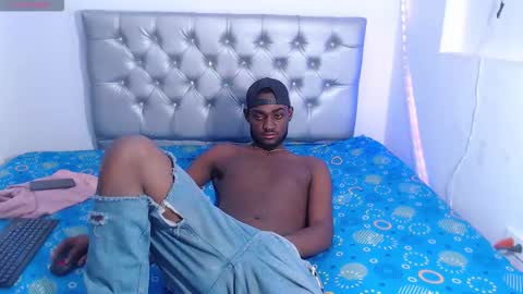 Andrew  online show from November 12, 7:19 pm