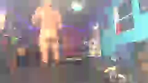SexyCuban305 online show from August 3, 6:01 am